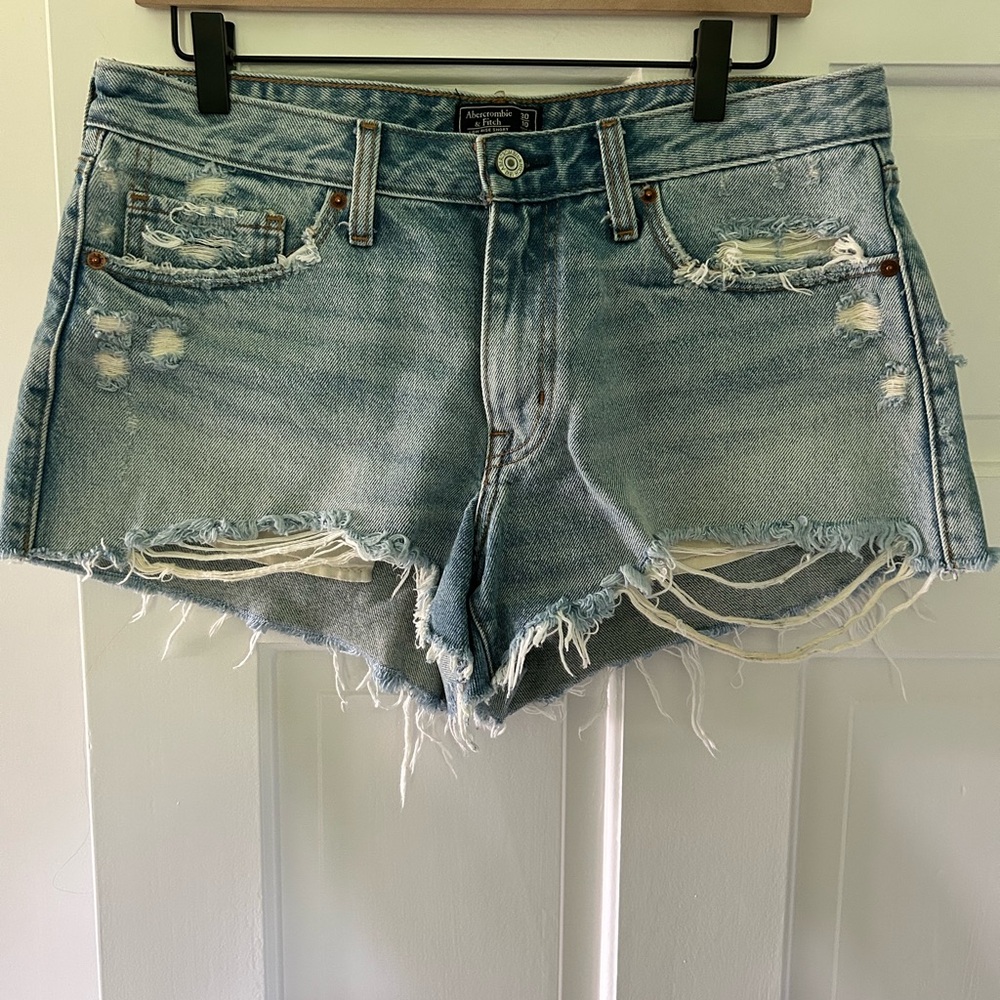 Abercrombie & Fitch Blue Jean Shorts Distressed Style size 30,